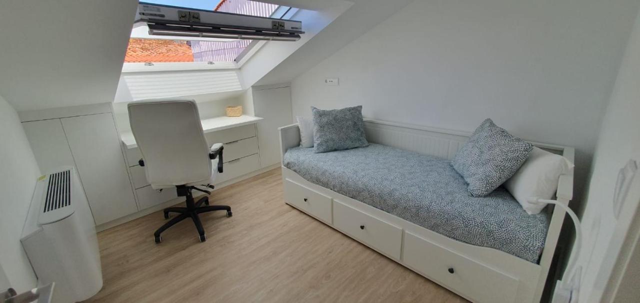 Atico En Apartamentos O Grove Centro Kültér fotó